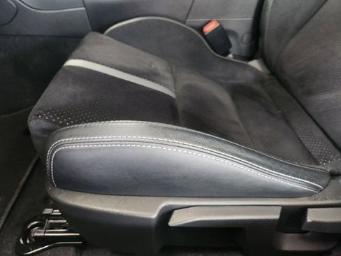 Used 2025 Toyota GR86 Premium RWD image 25