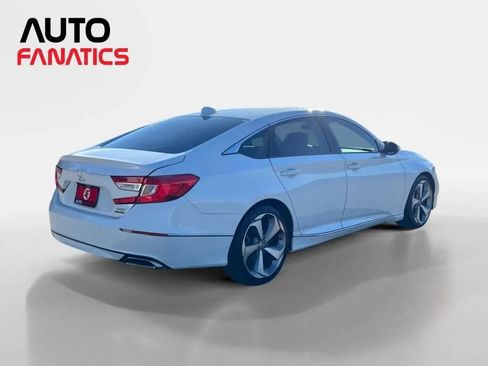 Used 2019 Honda Accord Touring image 6