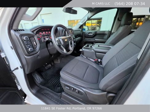 Used 2022 Chevrolet Silverado 1500 Custom w/ Safety Confidence Package AWD/4WD image 10