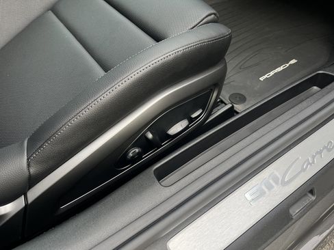 Certified 2024 Porsche 911 Carrera image 26