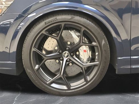 Used 2025 Audi RS Q8 performance image 38