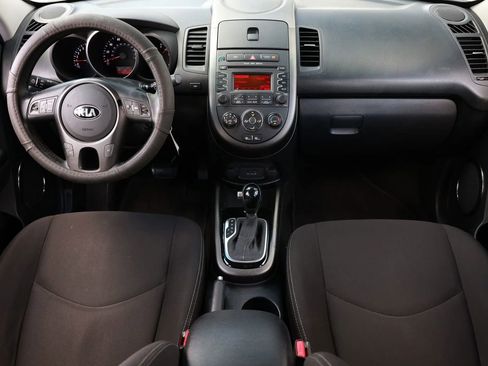 Used 2013 Kia Soul + w/ Eco Pkg FWD image 2