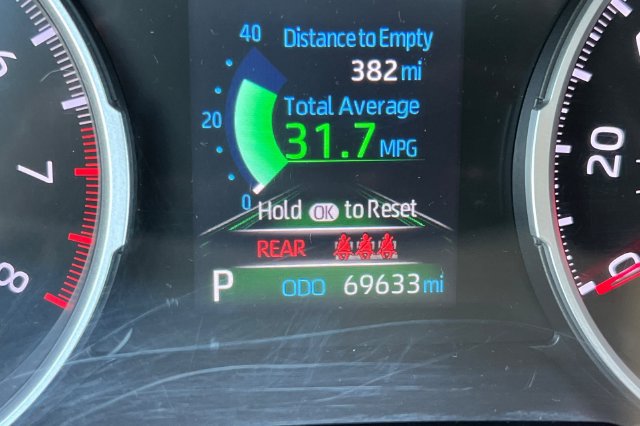 Used 2019 Toyota RAV4 XLE w/ Convenience Package FWD image 30