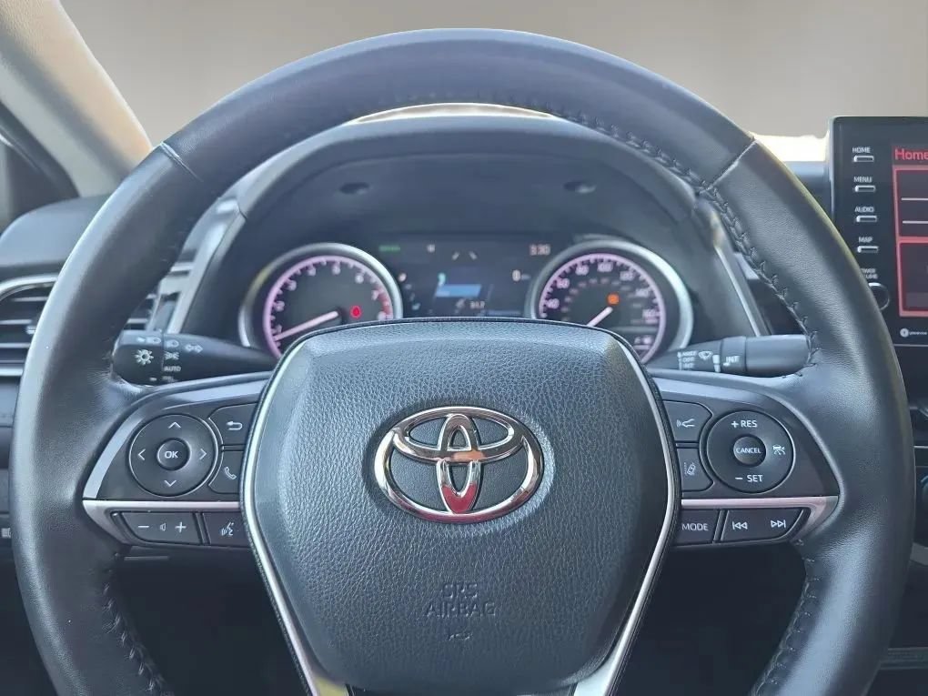 Used 2021 Toyota Camry XLE FWD image 15