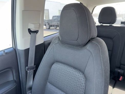 Used 2018 GMC Canyon SLE image 53