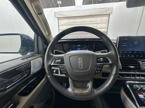 Used 2023 Lincoln Navigator Reserve w/ Equipment Group 201A image 12