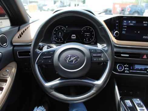 Used 2021 Hyundai Sonata Limited w/ Preferred Accessory Package FWD image 14