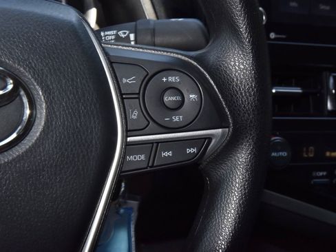 Used 2022 Toyota Camry LE FWD image 23