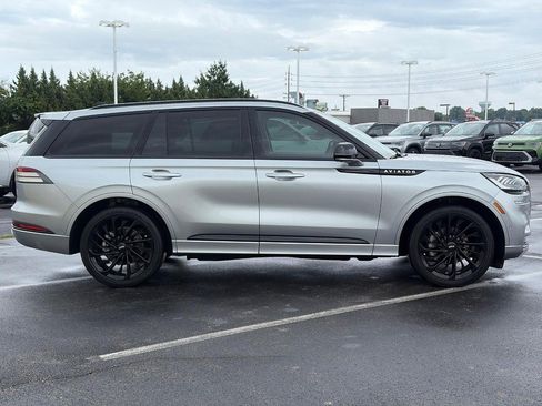 Used 2024 Lincoln Aviator Reserve w/ Equipment Group 201A AWD/4WD image 4