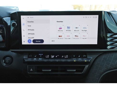 Used 2025 Toyota Camry XLE image 22