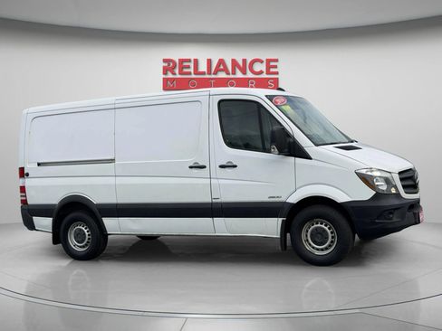 Used 2016 Mercedes-Benz Sprinter 2500 image 9