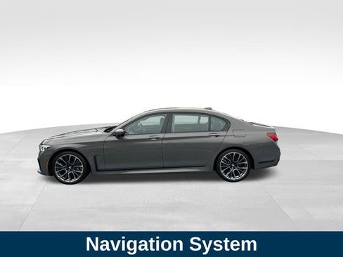 Used 2020 BMW 740i w/ M Sport Package image 2