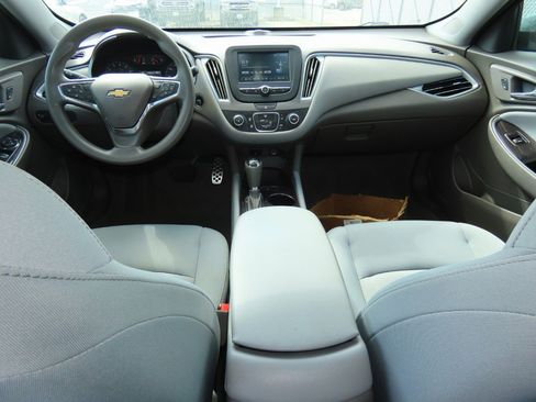 Used 2017 Chevrolet Malibu LS image 23