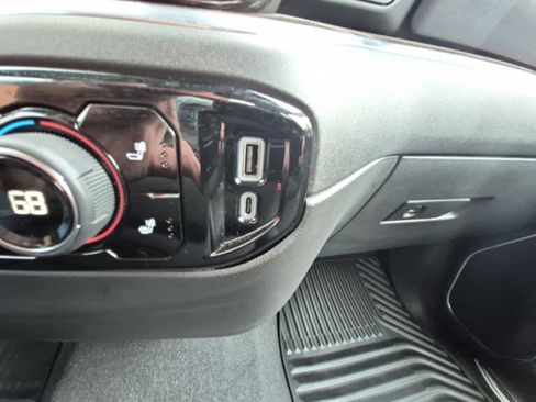 Used 2024 Chevrolet Silverado 1500 LT image 20