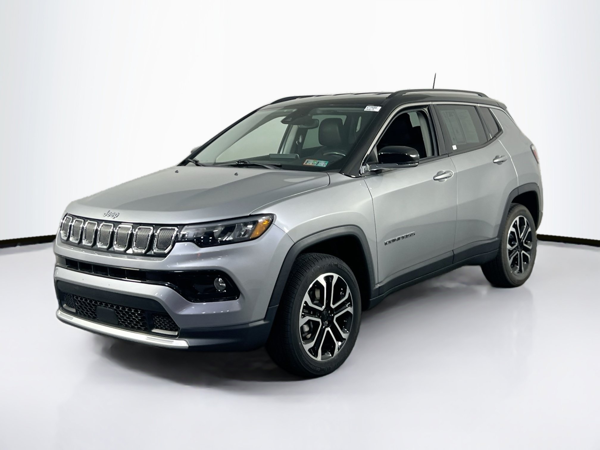 Used 2022 Jeep Compass Limited AWD/4WD image 1