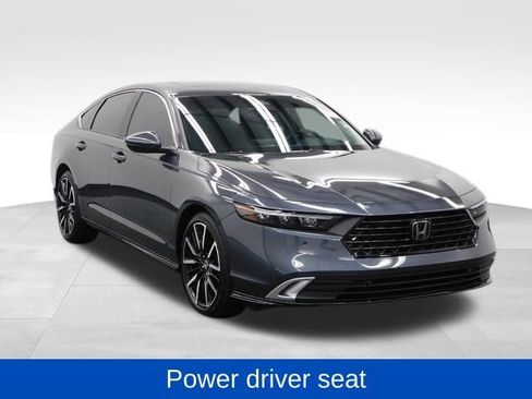 Used 2024 Honda Accord Touring image 3