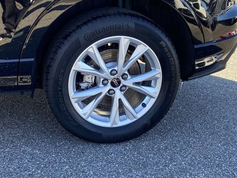 Certified 2025 Audi Q3 2.0T Premium w/ Convenience Package image 10