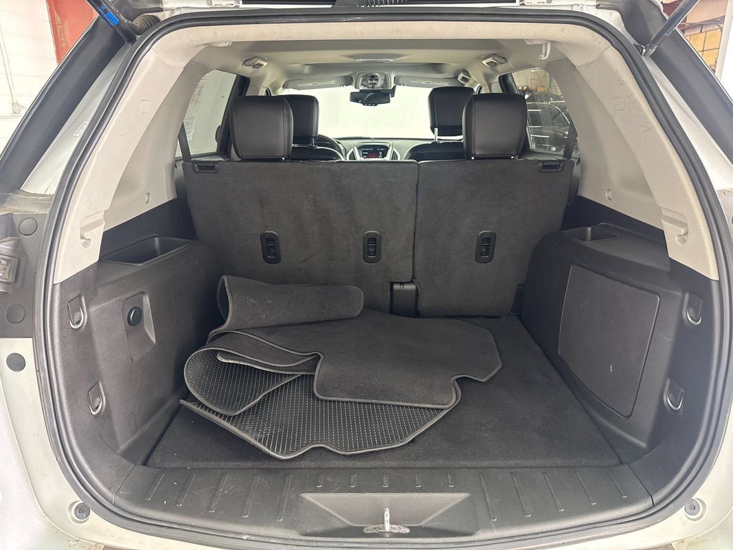 Used 2015 GMC Terrain SLT AWD/4WD image 16