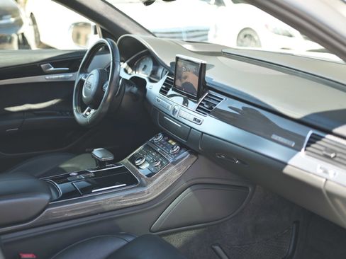 Used 2015 Audi S8 image 16