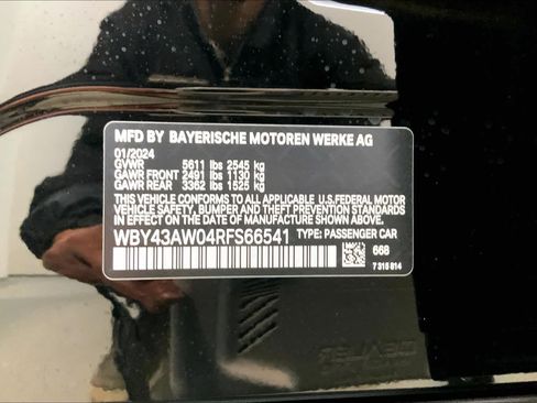 Used 2024 BMW i4 eDrive35 w/ Premium Package RWD image 21