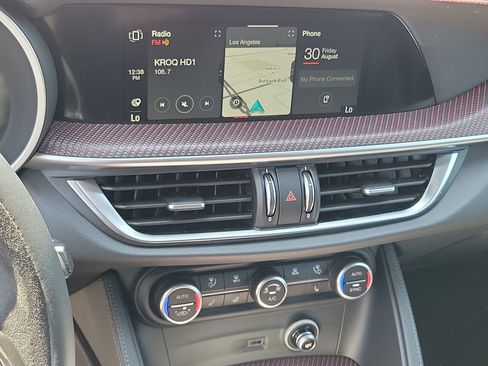 New 2024 Alfa Romeo Stelvio Quadrifoglio image 8