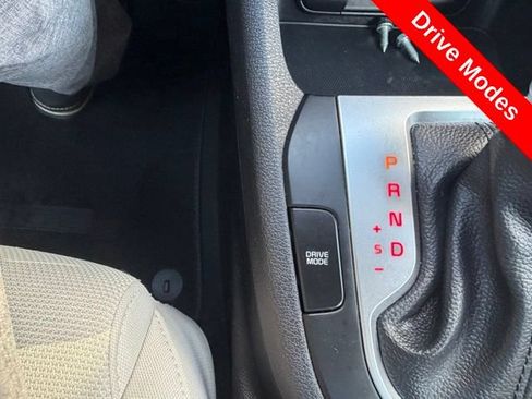 Used 2023 Kia Forte LXS w/ LXS Technology Package FWD image 11