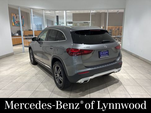 Used 2026 Mercedes-Benz GLA 250 4MATIC image 4