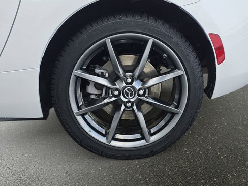 Used 2019 MAZDA MX-5 Miata RF Grand Touring image 30