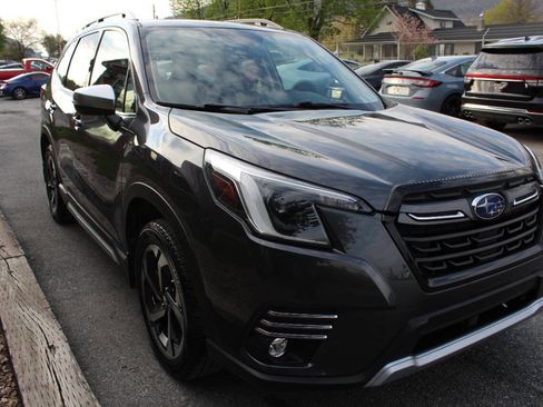 Used 2023 Subaru Forester Touring AWD/4WD image 5