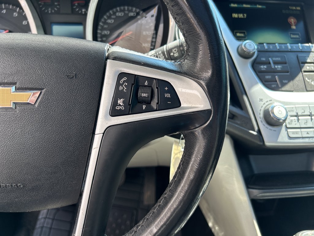 Used 2017 Chevrolet Equinox Premier w/ Enhanced Convenience Package FWD image 21