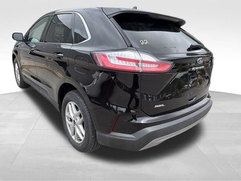 Used 2023 Ford Edge SEL AWD/4WD image 5