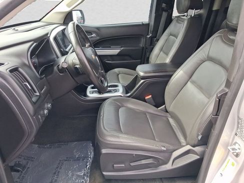 Used 2018 Chevrolet Colorado LT w/ LT Convenience Package AWD/4WD image 9
