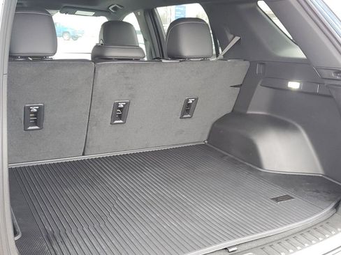 Used 2025 Chevrolet Equinox LT w/ Convenience Package II image 33