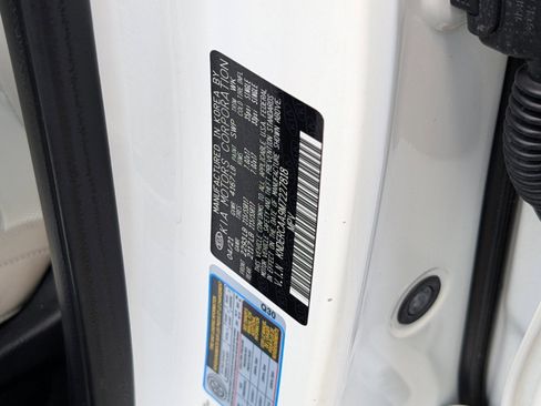 Certified 2021 Kia Seltos EX image 52