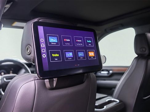 Used 2025 GMC Yukon XL Denali w/ Denali Reserve Package image 29