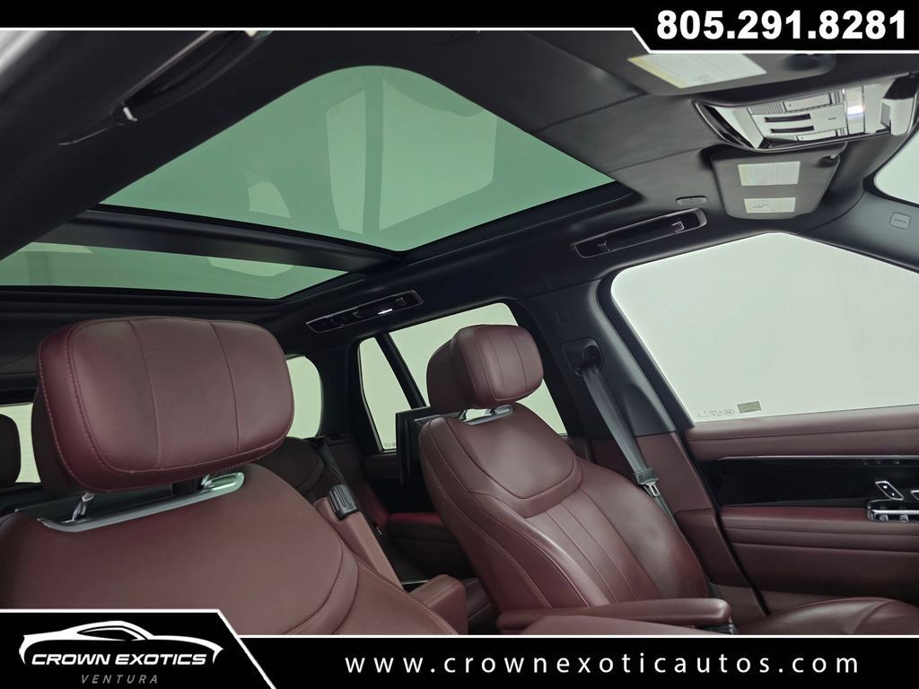 Used 2025 Land Rover Range Rover Autobiography AWD/4WD image 12