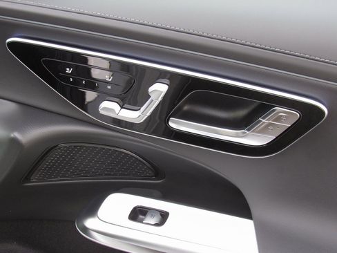 New 2026 Mercedes-Benz E 350 4MATIC Sedan image 21