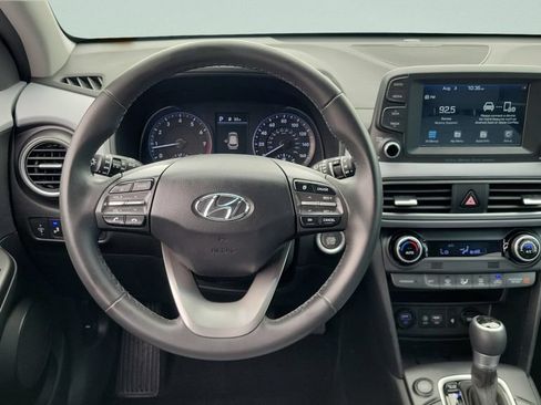 Used 2021 Hyundai Kona Limited w/ Cargo Package FWD image 12