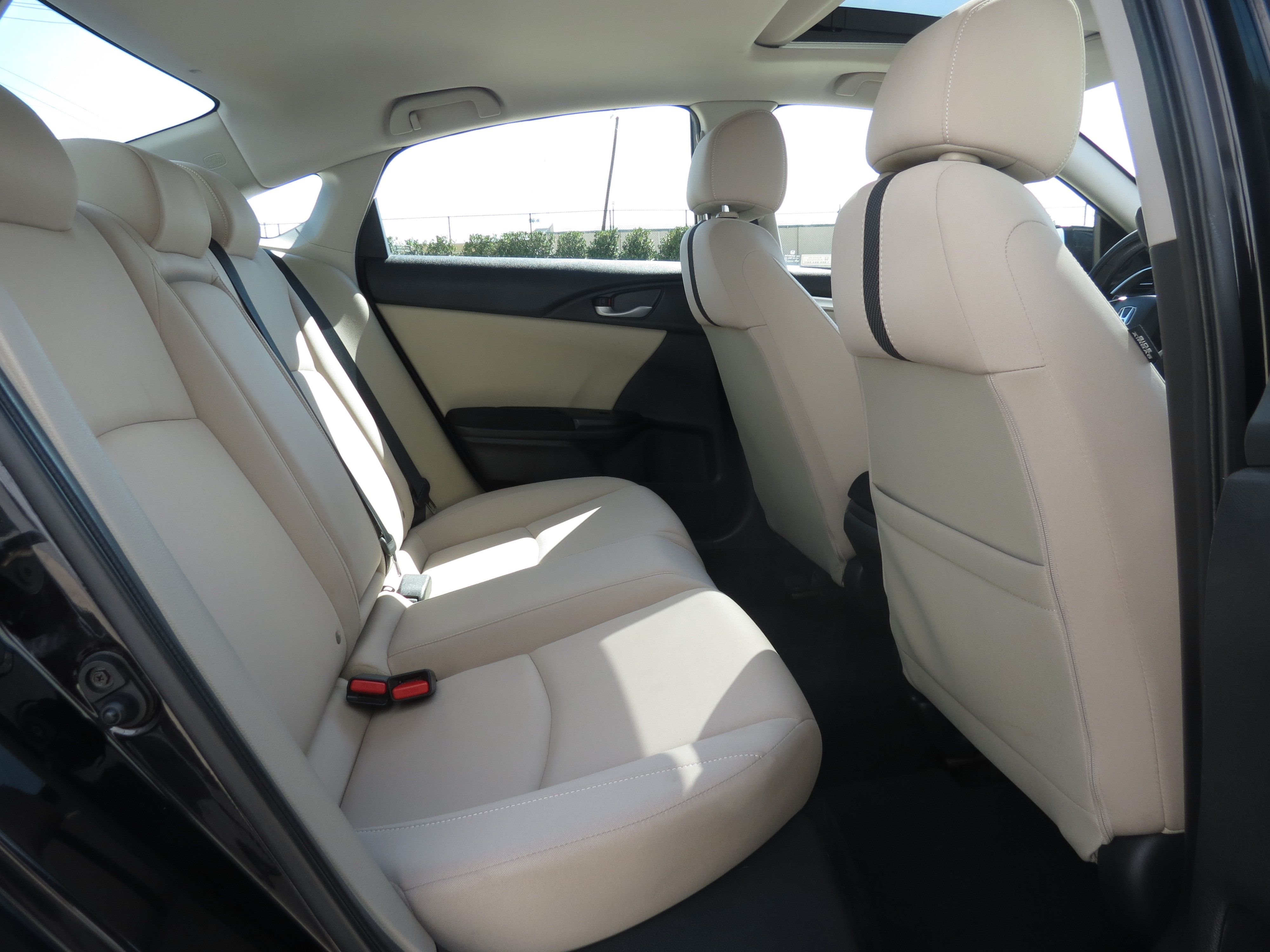 Used 2018 Honda Civic EX-T image 30
