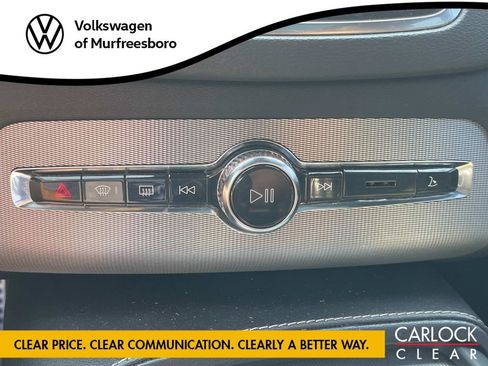 Used 2021 Volvo XC90 T6 R-Design w/ Advanced Package image 16