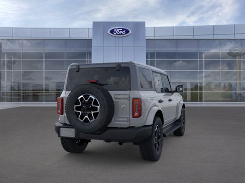 New 2026 Ford Bronco Outer Banks AWD/4WD image 8
