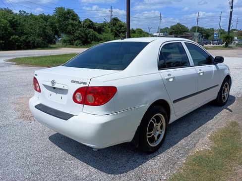 Used 2008 Toyota Corolla CE FWD image 3