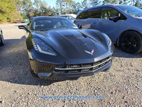 Used 2017 Chevrolet Corvette Stingray Coupe w/ 2LT Preferred Equipment Group image 4