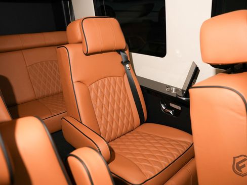 Used 2020 Mercedes-Benz Sprinter 2500 image 25