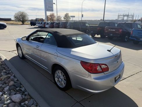 Used 2008 Chrysler Sebring Touring image 7