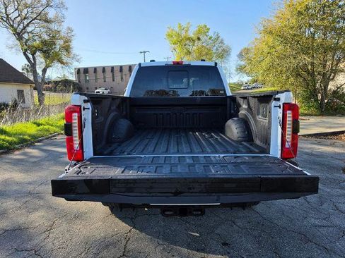 Certified 2026 Ford F250 Lariat w/ Black Appearance Package image 39