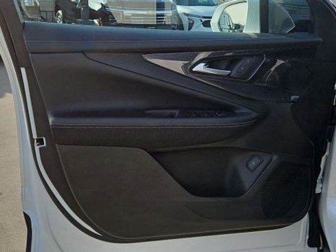 Used 2024 Chevrolet Blazer EV LT image 21