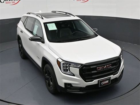 Used 2022 GMC Terrain AT4 w/ Infotainment Package II image 20