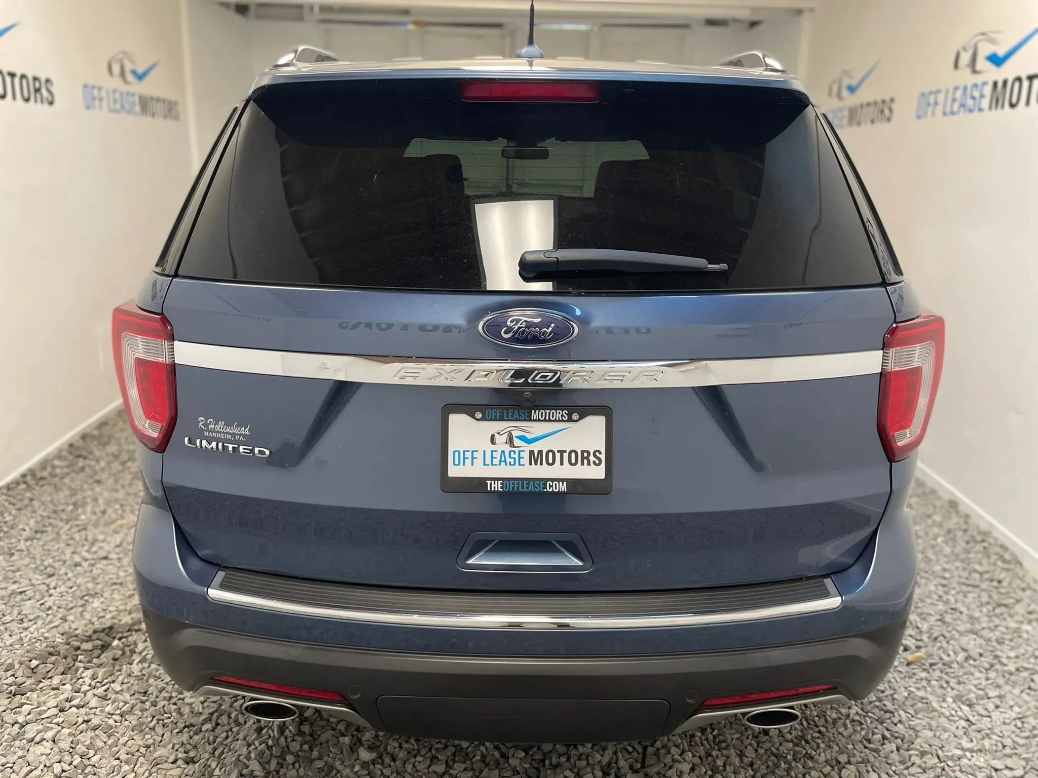 Used 2019 Ford Explorer Limited w/ Ford Safe & Smart Package FWD image 5