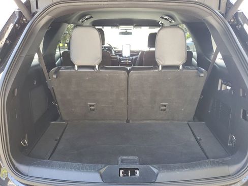 Used 2021 Ford Explorer ST w/ Equipment Group 401A image 9